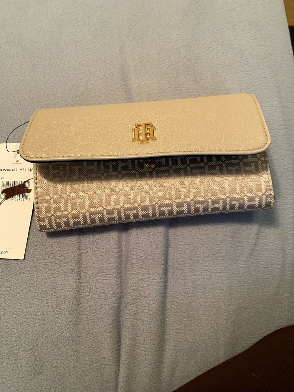Tommy Hilfiger Women's Cream Patterned Clutch Wallet with Gold Accent